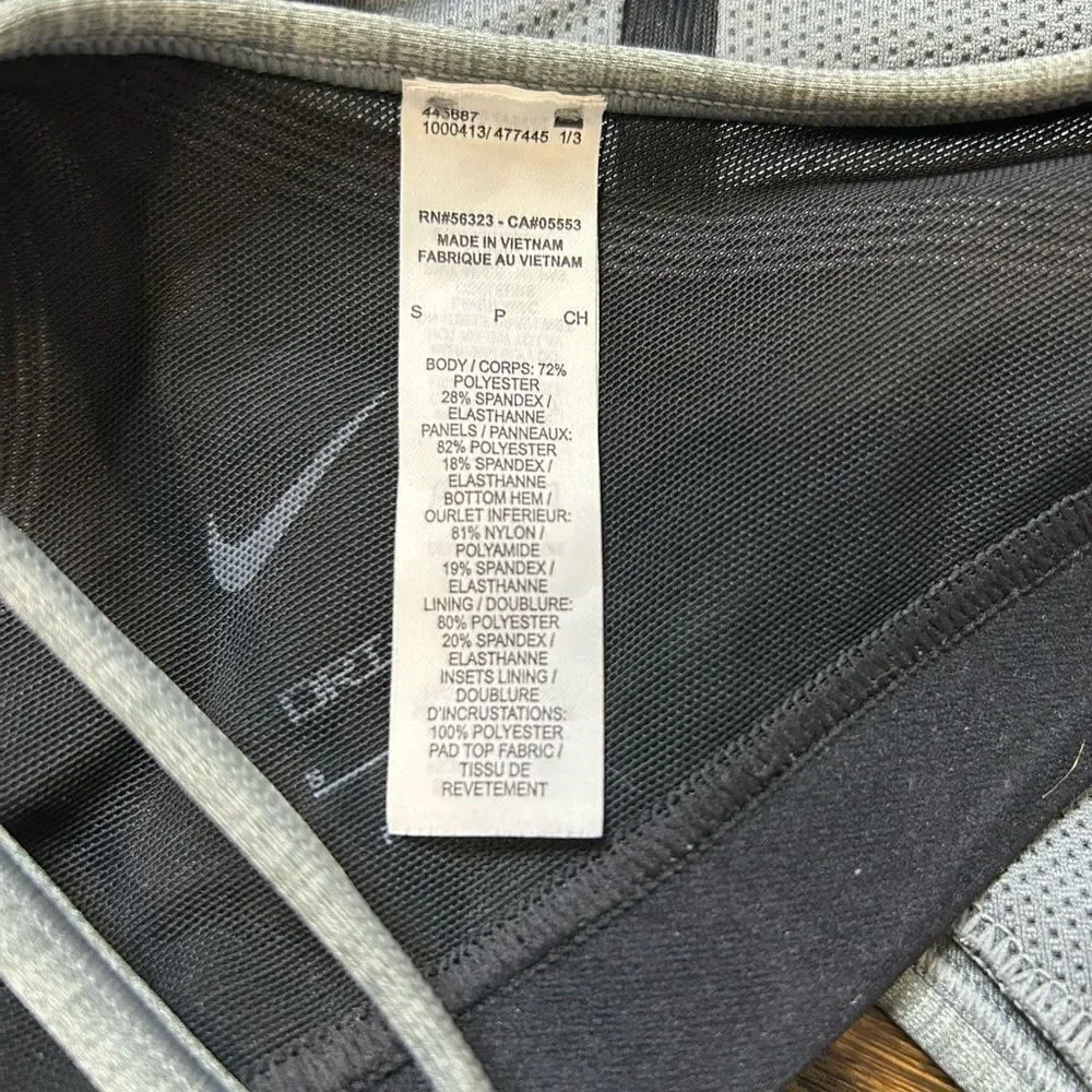 Nike Women's Gray Sports Bra - Size Small